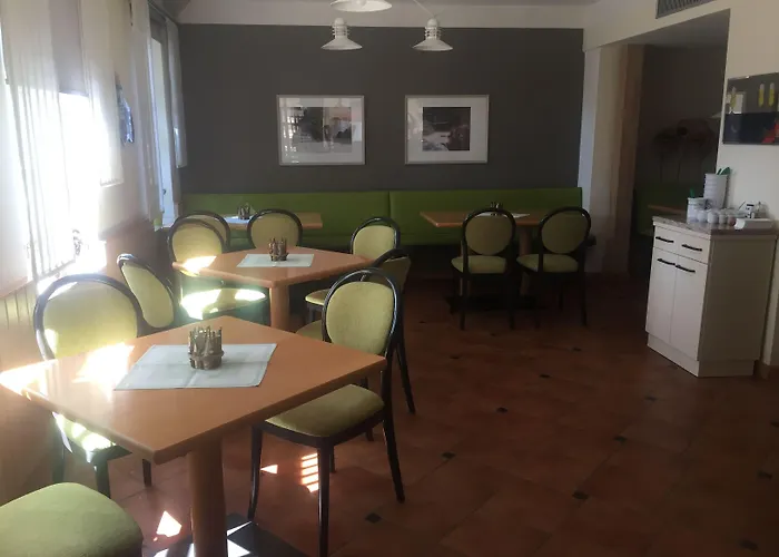 ホテル Landvogt 3*